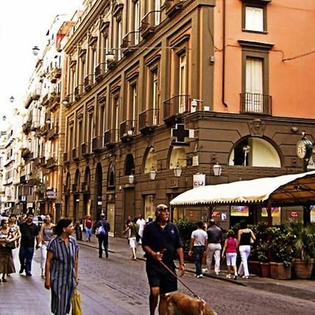 Апартаменты Casa Via Toledo. Centralissima E Vicina Al Porto Неаполь Экстерьер фото