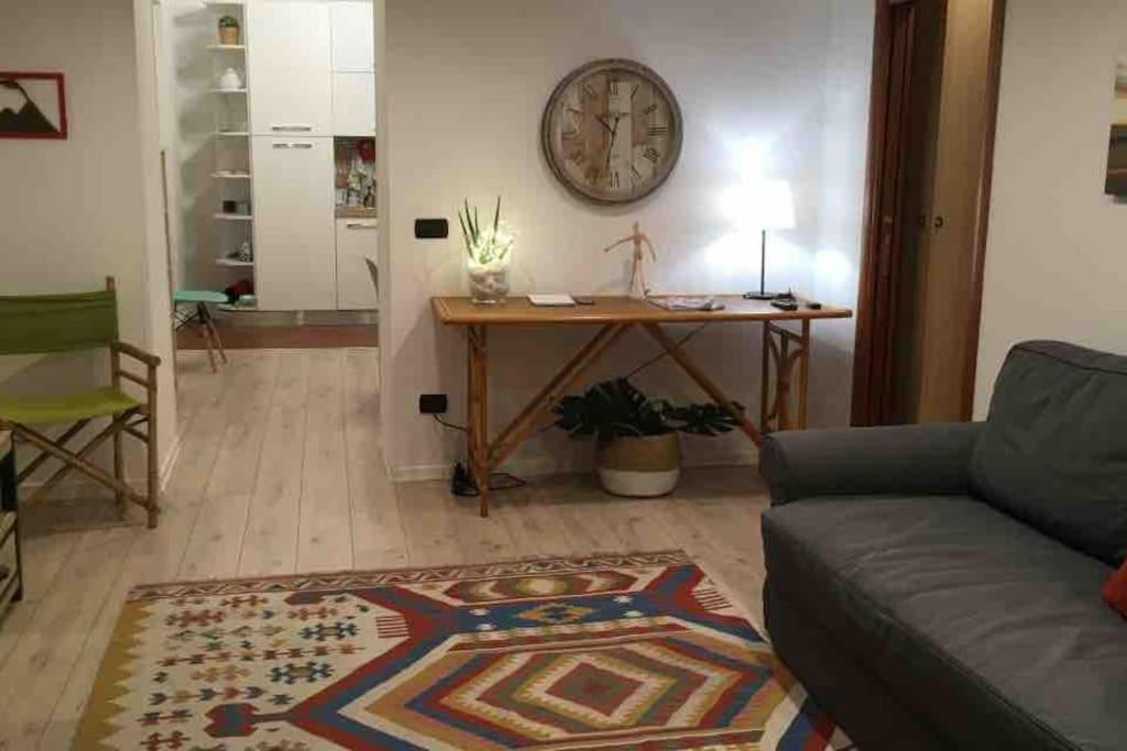 Апартаменты Casa Via Toledo. Centralissima E Vicina Al Porto Неаполь Экстерьер фото