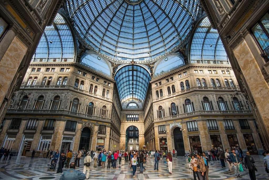 Апартаменты Casa Via Toledo. Centralissima E Vicina Al Porto Неаполь Экстерьер фото